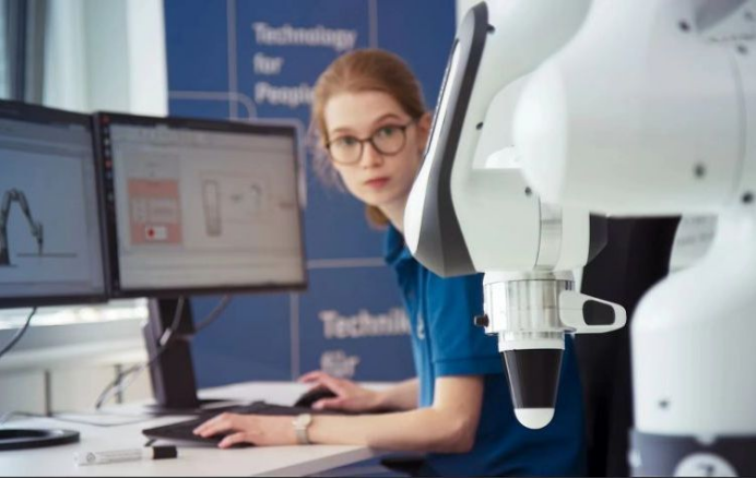 1740121778113580.png image.png